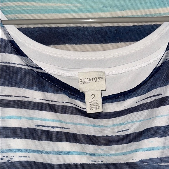 Boxy Blue Striped Blouse with Relaxed Fit - Picture 3 of 5